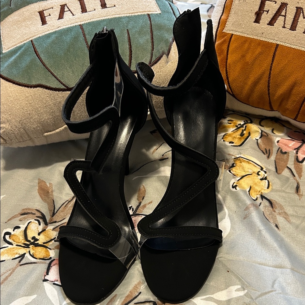 Elegant Black Strappy Women's Sandals